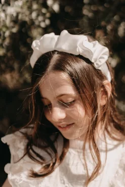 Malina Brudnäbb^Mini Ysabel satin diadem