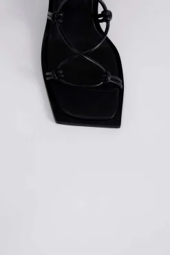 Malina Accessoarer|Accessoarer^Penny klackskor